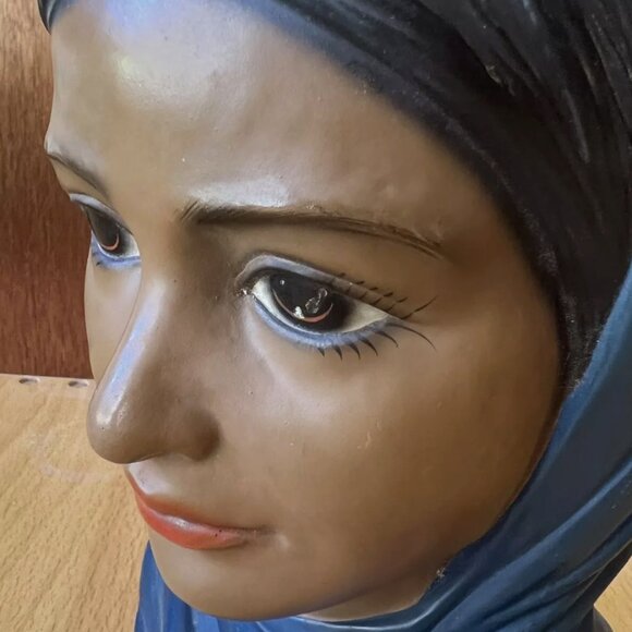 VINTAGE LEGO of JAPAN HEAD BUST WOMAN IN HEAD SCARF CHALKWARE #3762 - Picture 3 of 4